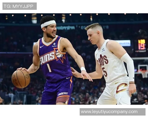 布克强调新三巨头需稳步前行吸取教训避免重蹈覆辙