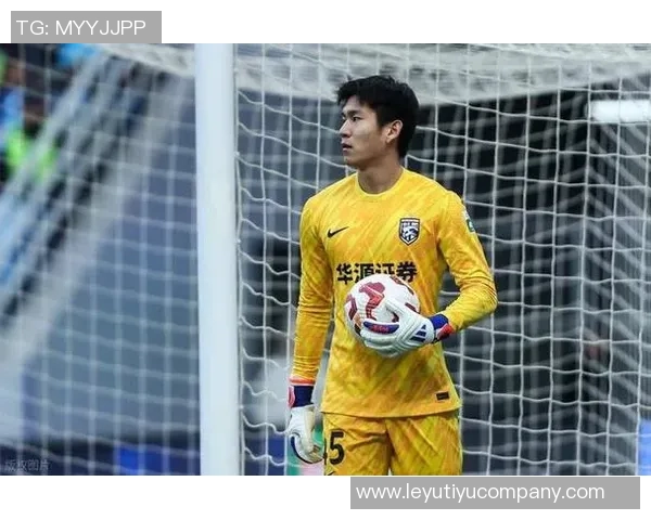 三镇门将郭嘉宇专注防守表现强调团队胜利的重要性