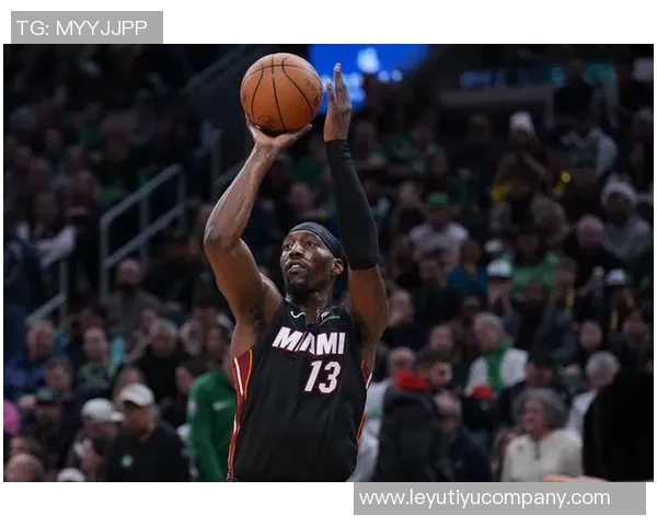 阿德巴约表现低迷11投仅中3得7分篮板和助攻数据平平